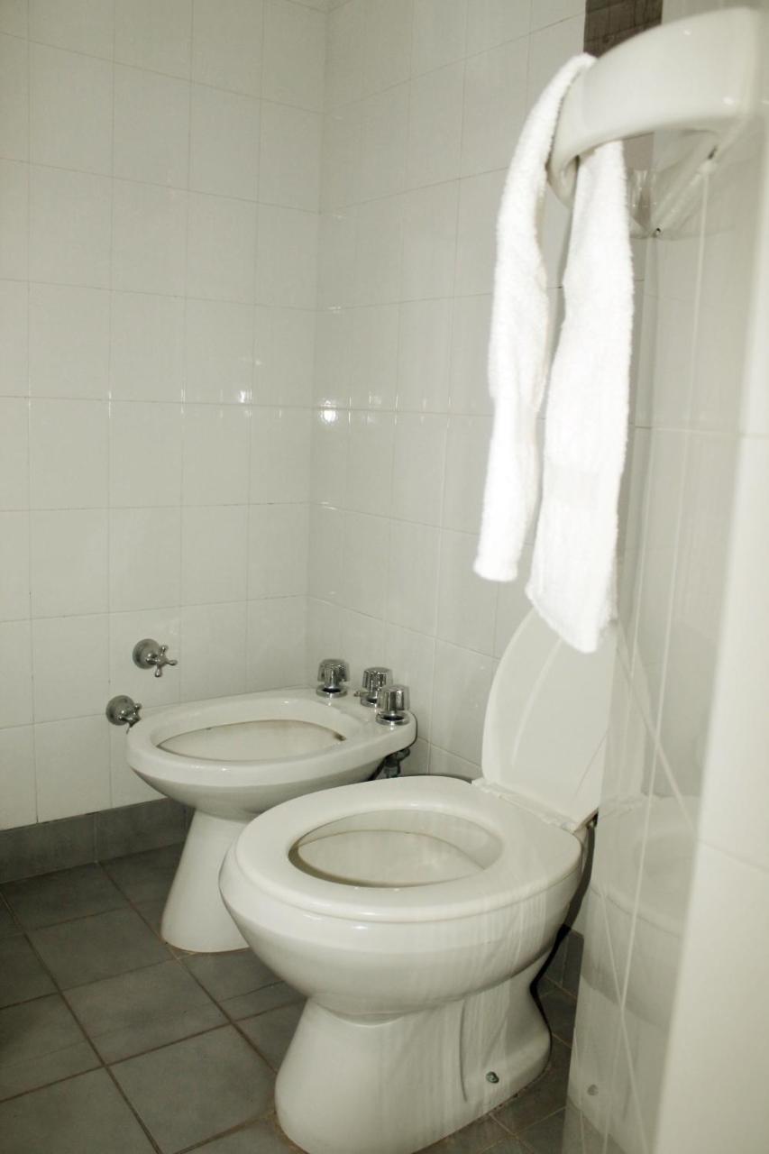 Avenida Hotel Хунін Екстер'єр фото